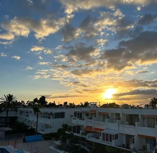 “oasi Relax, Con Vista Piscina E Tramonti ” *